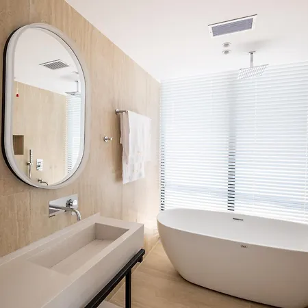 Отель Jako Premium 4*