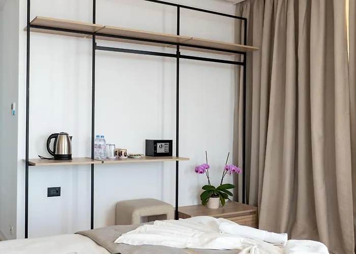 ホテル Jako Premium Sarandë